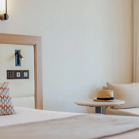 Golden Coast Resort 4*