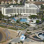 Golden Coast 4*