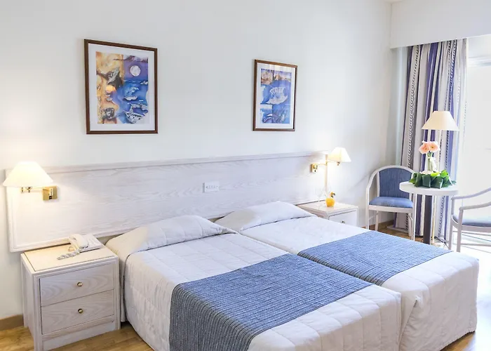 Golden Coast Resort 4*