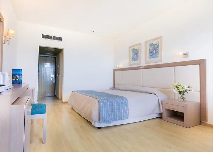 Golden Coast Resort Protaras