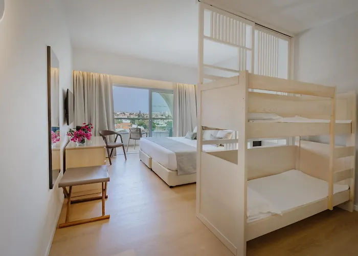 Golden Coast 4* Protaras