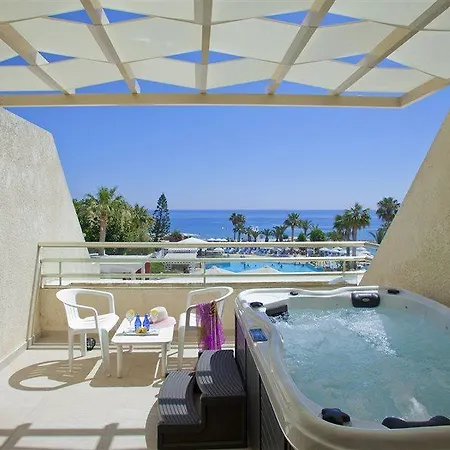 Golden Coast Feriested 4*