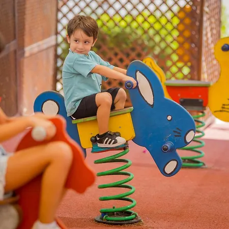 Golden Coast Feriested 4*