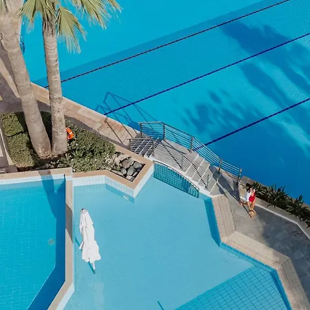 Golden Coast Feriested 4*