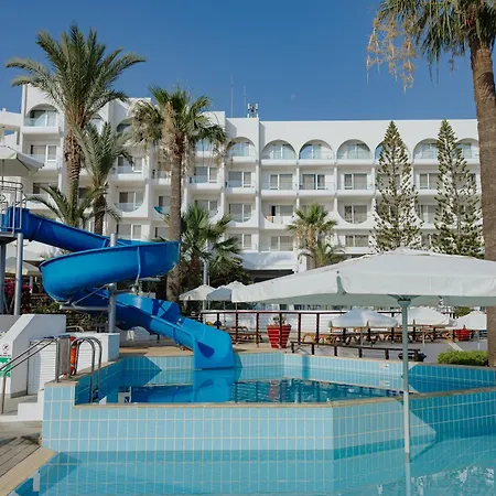 Feriested Golden Coast 4*