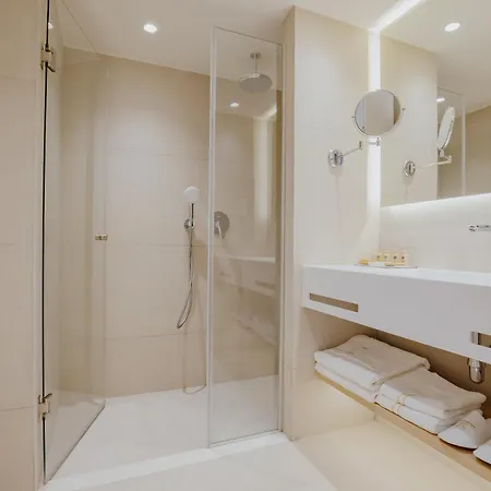 Golden Coast 4* Protaras