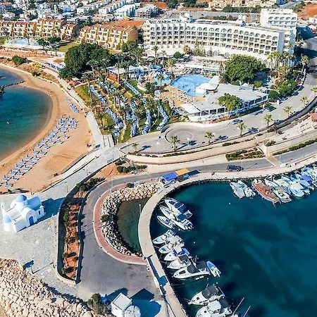 Курортный комплекс Golden Coast 4*