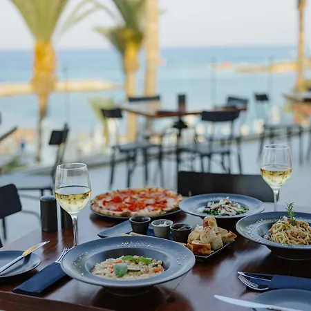 Курортный комплекс Golden Coast 4*